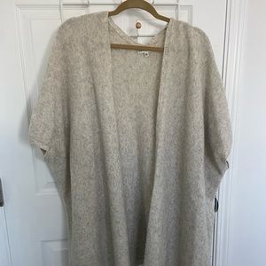 Community wool cape in cream